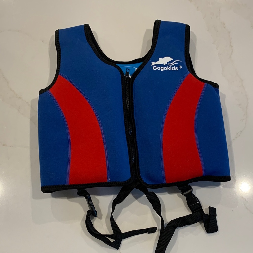Gogokids Kids Life Vest - Blue & Red 6-9 years NEW
